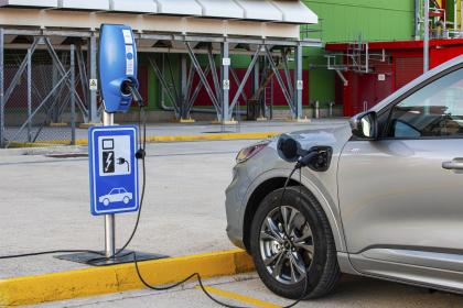 Ford Kuga Plug-in hybrid FWD 225Ps